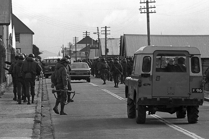 40 лет назад началась Фолклендская война. Из-за нее «Тоттенхэм» покинули звездные аргентинцы