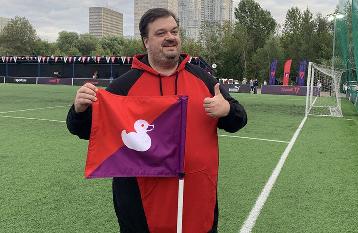 &laquo;Я никуда не уеду из своей страны&raquo;. Интервью Василия Уткина, которому исполнилось 50