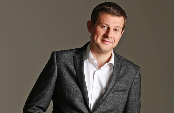 &laquo;Я никуда не уеду из своей страны&raquo;. Интервью Василия Уткина, которому исполнилось 50