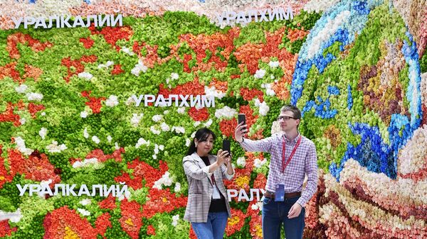 На ПМЭФ наградили победителей конкурса "Моя страна — моя Россия"