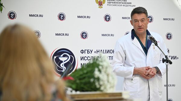 Пианистка Лисица выступила для врачей и пациентов онкоцентра в Москве