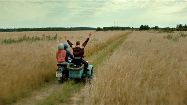 Не стыдно: почему взрослые смотрят сериалы про подростков