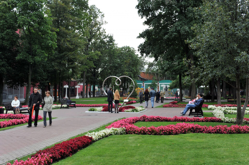 Спектакли и мастер-классы: как в парках столицы отметят День города