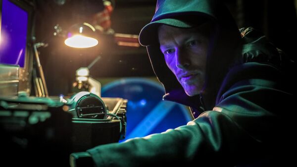Блестящие нулевые, экшен и мистика: какие сериалы смотреть в ноябре