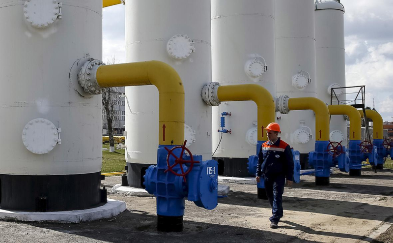 «Газпром» решил не снижать поставки газа через Украину