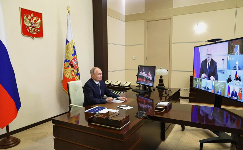 Bloomberg назвал Россию под санкциями «реминисценцией 90-х»