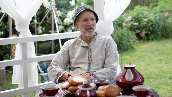 Комедия с Прилучным, юный Гром и дед-Рэмбо: что смотреть онлайн в каникулы