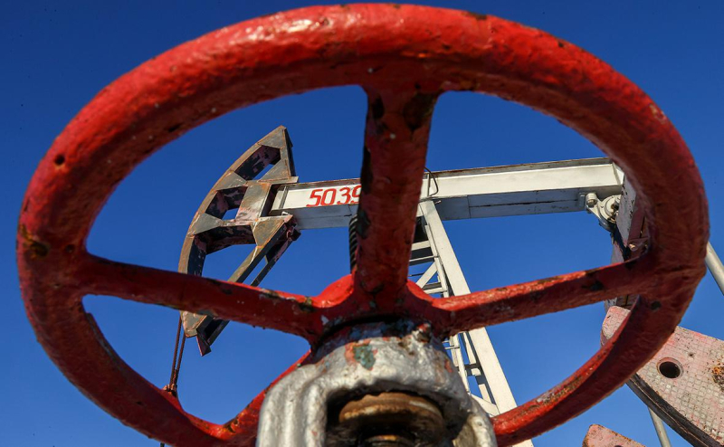 
                    Минфин оценил выигрыш бюджета от новой формулы цены на нефть

                