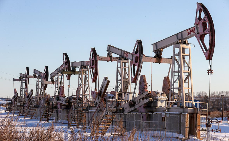 
                    Bloomberg сообщил, что США наняли другие танкеры из-за российской нефти

                