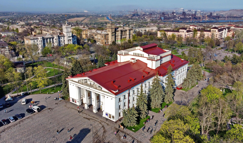 Не щадят ничего: какие священные для Донбасса объекты разрушил Киев