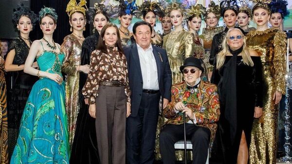 Умер Вячеслав Зайцев: "красный модельер" и "солнечный зайчик"