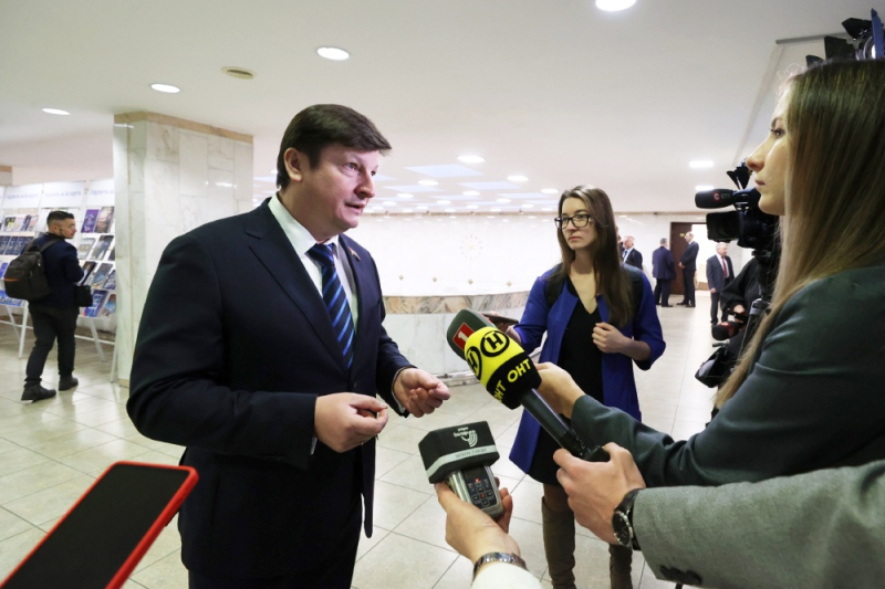 Лукашенко заявил о желании белорусской оппозиции устроить мятеж на фоне событий в России - Российская газета