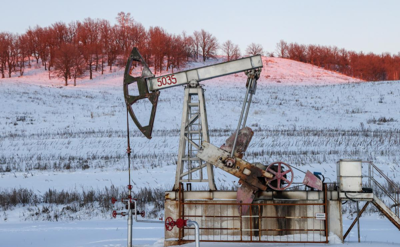 Дисконт на российскую нефть к Brent сократился до менее $15 за баррель