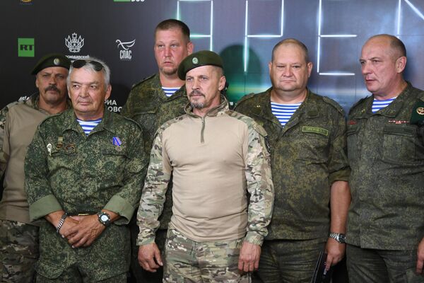 В Краснодаре открылся фестиваль "RT.ДОК: Время героев"