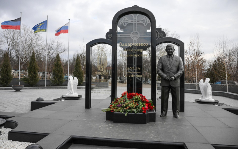 Что сейчас пишут о России: от фантастики до биографий героев Донбасса