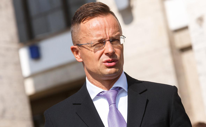 
                    Глава МИД Венгрии заявил об отказе ЕС помочь с газовой инфраструктурой

                