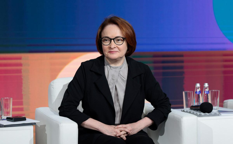 Набиуллина сообщила о планах продлить ограничения на операции с валютой