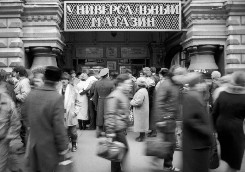 Самошитый, заграничный, штопаный: как и из чего создавали лифчики в СССР