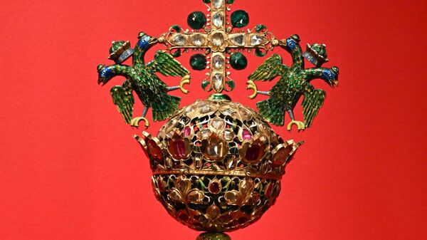 Легенды Кремля: чья на самом деле шапка Мономаха