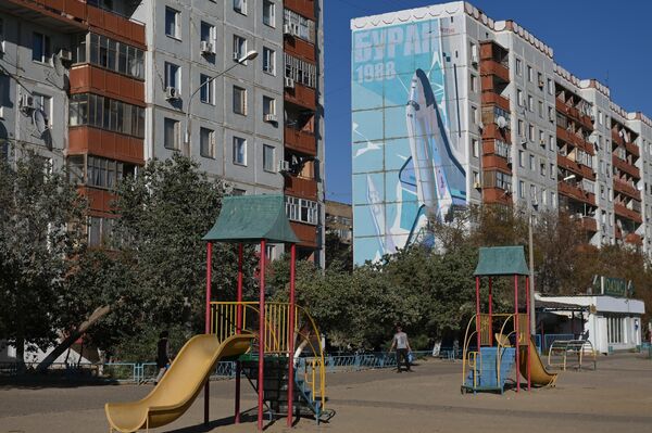 Начало новой эры: как художники видят наши победы в космосе