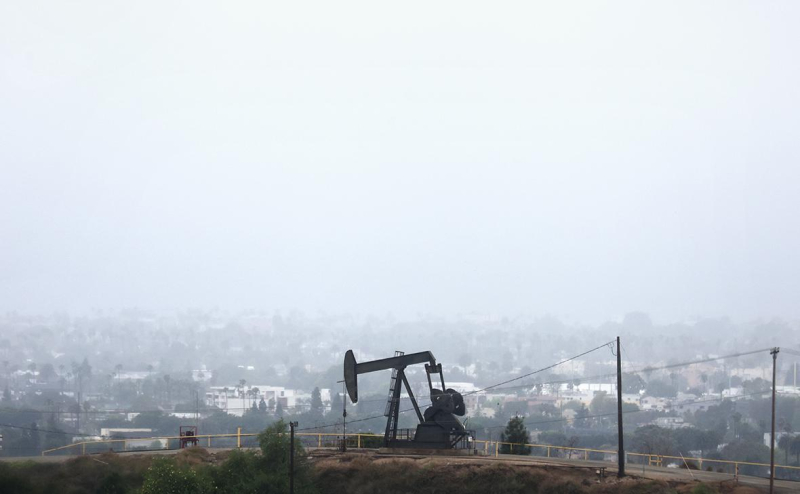 
                    Новак заявил о падении дисконта на российскую нефть втрое

                