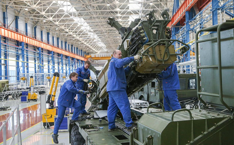 
                    Минфин уточнил расходы бюджета на экономику и оборону в 2024 году

                