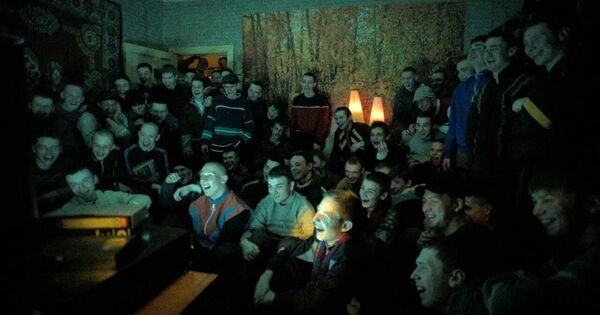 "Слово пацана" — жесть на экране. Стоит ли бояться бандитского сериала