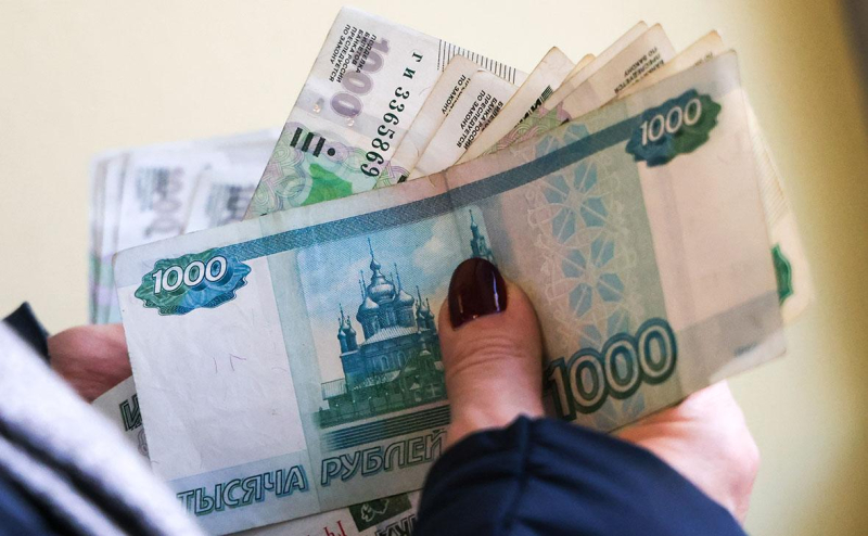 
                    Эксперты составили портрет сверхбогатых россиян

                