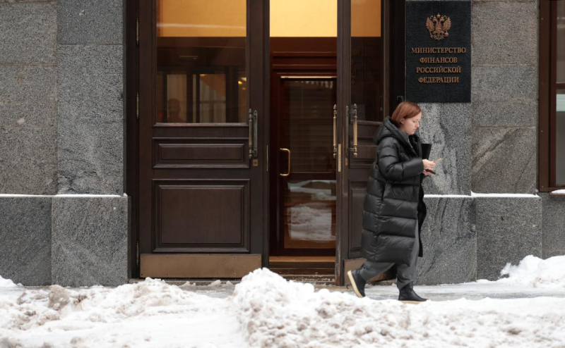 Безвозмездные взносы бизнеса в бюджет превысили план в 17 раз