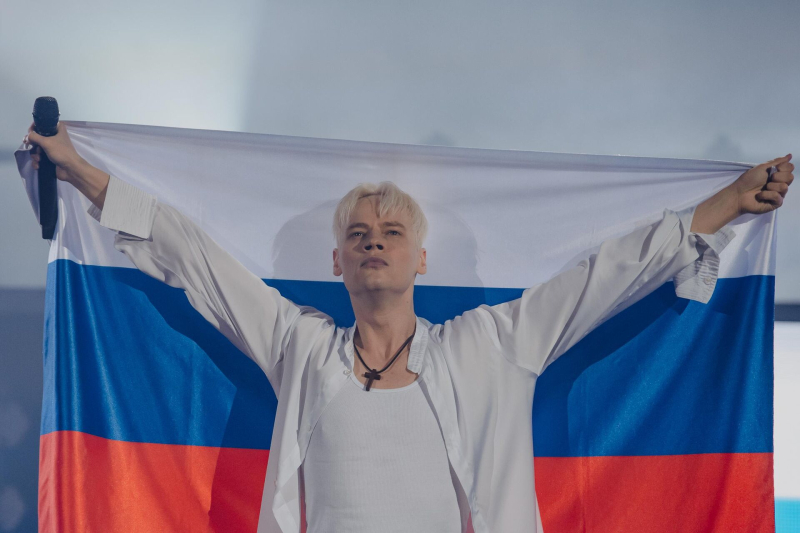 Певец SHAMAN: "Надо поддерживать внимание и на сцене, и вне ее"