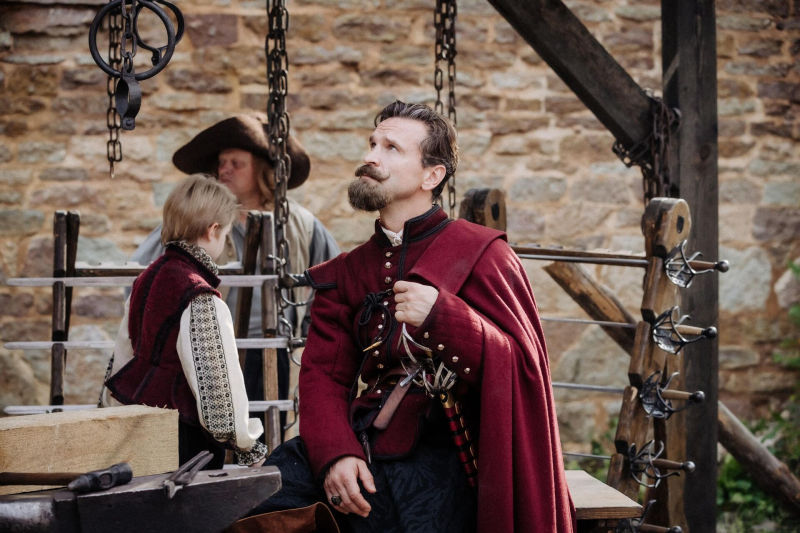 Виктор Добронравов: "Пусть возраст Онегина будет главной проблемой фильма"